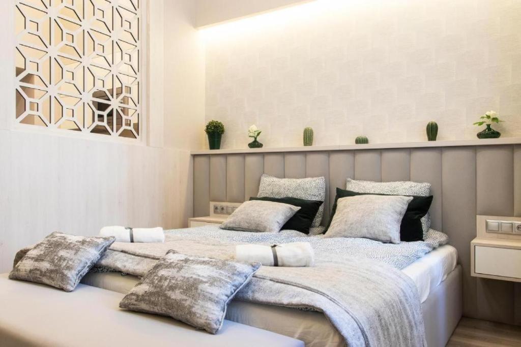 Revay 20 Suites By Corall Budapest Extérieur photo