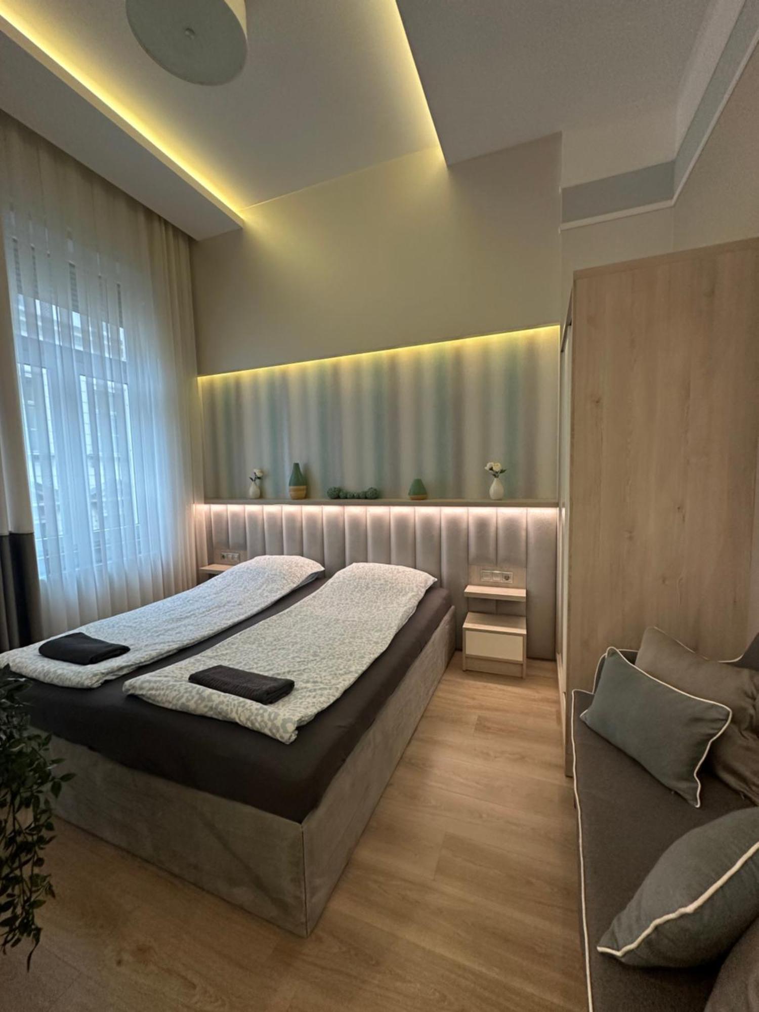 Revay 20 Suites By Corall Budapest Extérieur photo