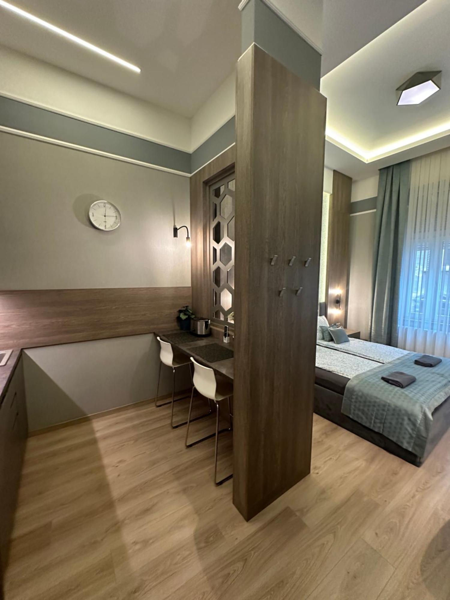 Revay 20 Suites By Corall Budapest Extérieur photo